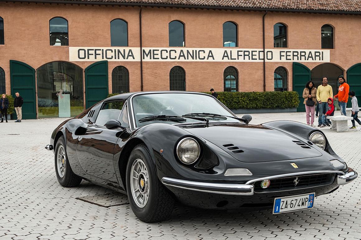 Transfer Milan to Florence with stop in Maranello